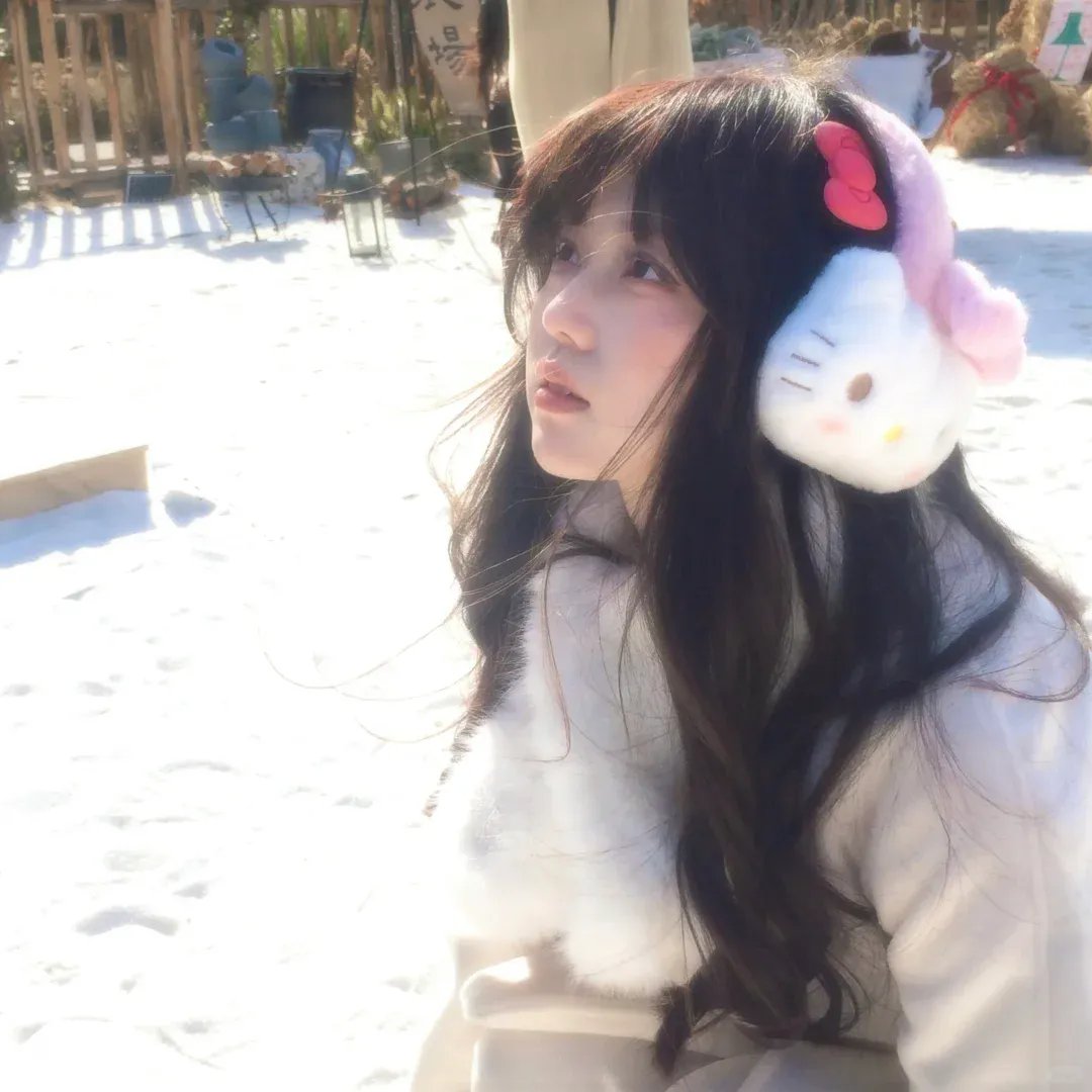 眼里余光都是你